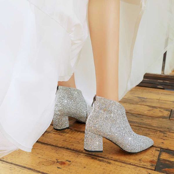 new fashion bling ladies high heels pointed toe women shoes woman casual party wedding autumn silver ankle boots, Black
new fashion bling ladies high heels pointed toe women shoes woman casual party wedding autumn silver ankle boots, Black