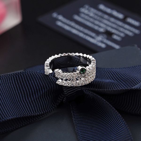 brand jewelry silver color micro mosaic + cz crystals alligator ring size knuckle rings for women, Golden;silver
brand jewelry silver color micro mosaic + cz crystals alligator ring size knuckle rings for women, Golden;silver