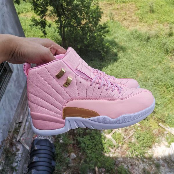 2020 jumpman 12 mid fluorescent pink womens basketball shoes 12s girls sport sneakers trainers baskets des chaussures zapatos size 36-40
2020 jumpman 12 mid fluorescent pink womens basketball shoes 12s girls sport sneakers trainers baskets des chaussures zapatos size 36-40