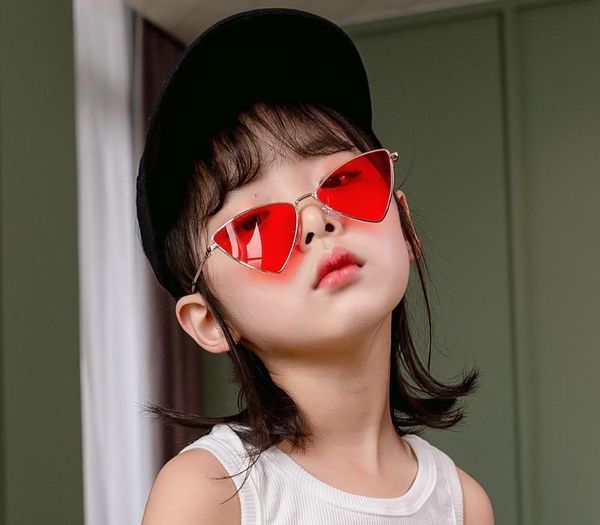 new children's triangle sunglasses metal frame glasses personality street shooting mirror uv400 for boy girl accessories, White;black
new children's triangle sunglasses metal frame glasses personality street shooting mirror uv400 for boy girl accessories, White;black
