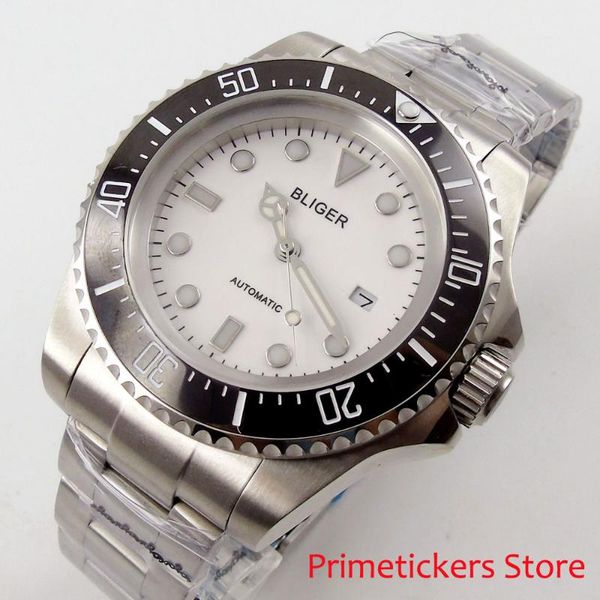 wristwatches 44mm white face black ceramic rotating bezel luminous stainless case automatic movement mens watch, Slivery;brown
wristwatches 44mm white face black ceramic rotating bezel luminous stainless case automatic movement mens watch, Slivery;brown