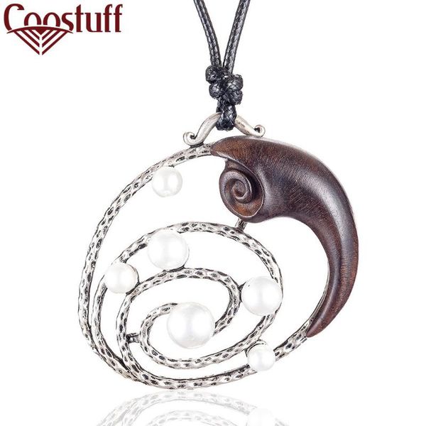 pendant necklaces vintage women's jewerly wooden pendants silver color circle with white beads long chain female suspension accessories
pendant necklaces vintage women's jewerly wooden pendants silver color circle with white beads long chain female suspension accessories
