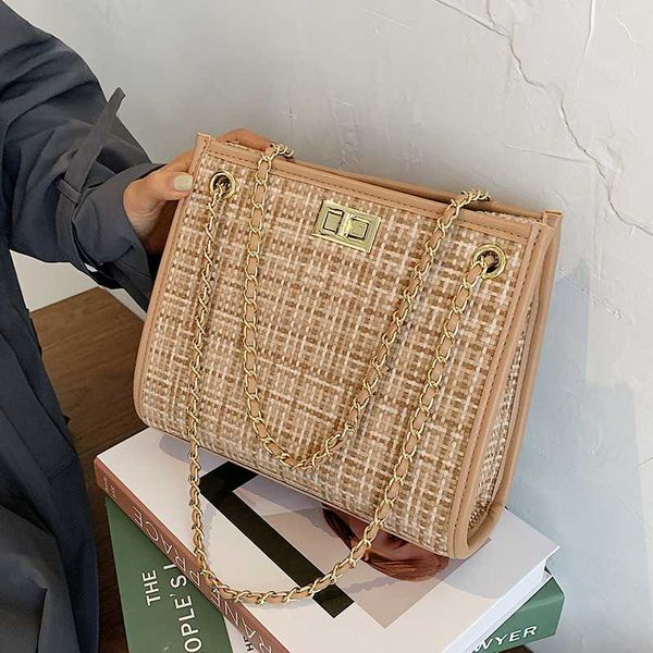 elegant female large tote bag 2020 fashion new high-quality woolen cloth women's designer handbag chain shoulder messenger bag
elegant female large tote bag 2020 fashion new high-quality woolen cloth women's designer handbag chain shoulder messenger bag