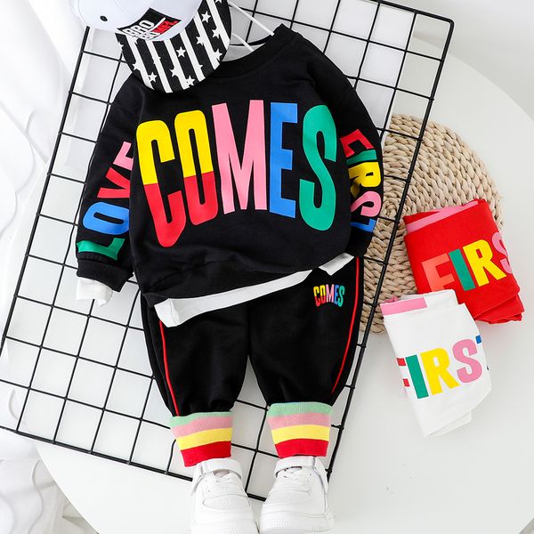 мода baby boy одежда set письмо t-shirt + pant 2pcs 2020 новый малышей мальчиков весна осень outwear 1 2 3 4 год lj200814, White
мода baby boy одежда set письмо t-shirt + pant 2pcs 2020 новый малышей мальчиков весна осень outwear 1 2 3 4 год lj200814, White