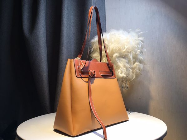 luxury large handbags purses women quality fashion bags new arrival crossbody genuine leather tote bag
luxury large handbags purses women quality fashion bags new arrival crossbody genuine leather tote bag