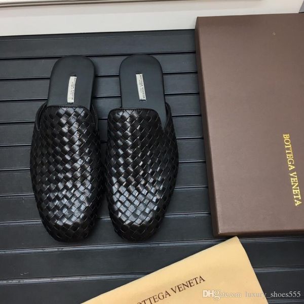 2020 latest black leather casual slippers men casual shoes fashion trend comfortable shoe size 38-45 type 39745400568
2020 latest black leather casual slippers men casual shoes fashion trend comfortable shoe size 38-45 type 39745400568
