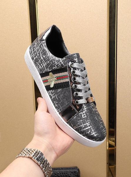 2021a custom style tide brand men 's casual shoes ,fashion and comfortable versatile flat shoes ,send a full set of original shoe box, Black
2021a custom style tide brand men 's casual shoes ,fashion and comfortable versatile flat shoes ,send a full set of original shoe box, Black