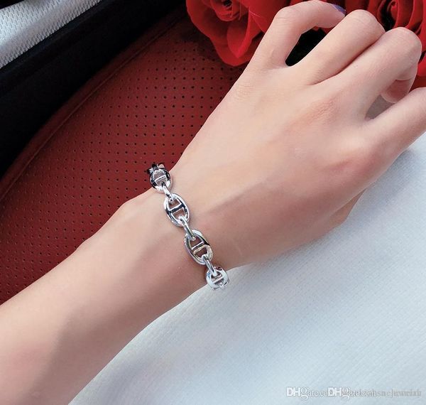 s925 silver classic for women letter round simple jewelry bangle set quality golden18k gold plating superior quality82, Black
s925 silver classic for women letter round simple jewelry bangle set quality golden18k gold plating superior quality82, Black