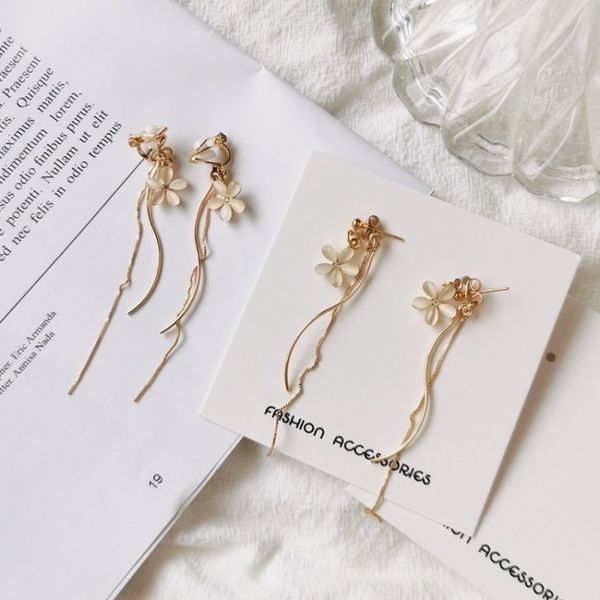 korean fashion jewelry beautiful small fresh flower wavy chain long earrings temperament sweet ladies accessories ear clip, Silver
korean fashion jewelry beautiful small fresh flower wavy chain long earrings temperament sweet ladies accessories ear clip, Silver