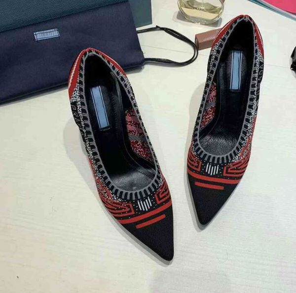 2020 designer luxury high heels retro pointed toe embroidered high heel upper, sheep skin, frosted leather outsole, heel height 8.5cm, Black
2020 designer luxury high heels retro pointed toe embroidered high heel upper, sheep skin, frosted leather outsole, heel height 8.5cm, Black