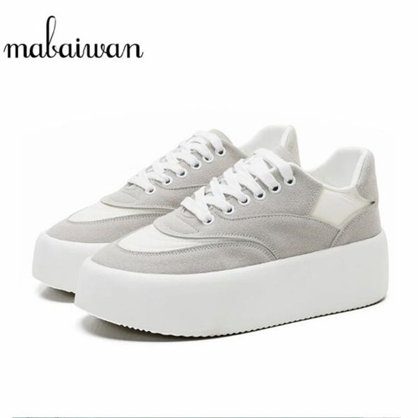 2020 women dad sneakers platform flock sports sneakers lace up thick bottom trainers shoes girls breathable new casual, Black
2020 women dad sneakers platform flock sports sneakers lace up thick bottom trainers shoes girls breathable new casual, Black