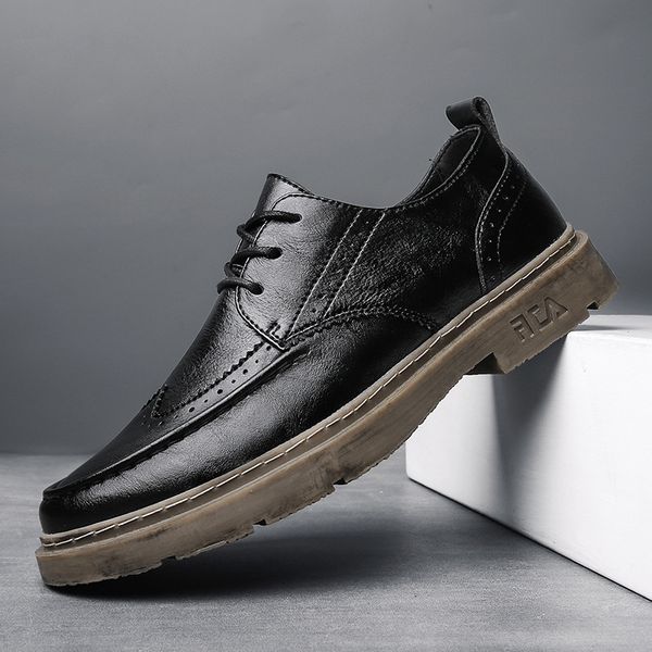new fashion brogues shoes men footwear leather men casual shoes brand male business black thick sole a2713
new fashion brogues shoes men footwear leather men casual shoes brand male business black thick sole a2713