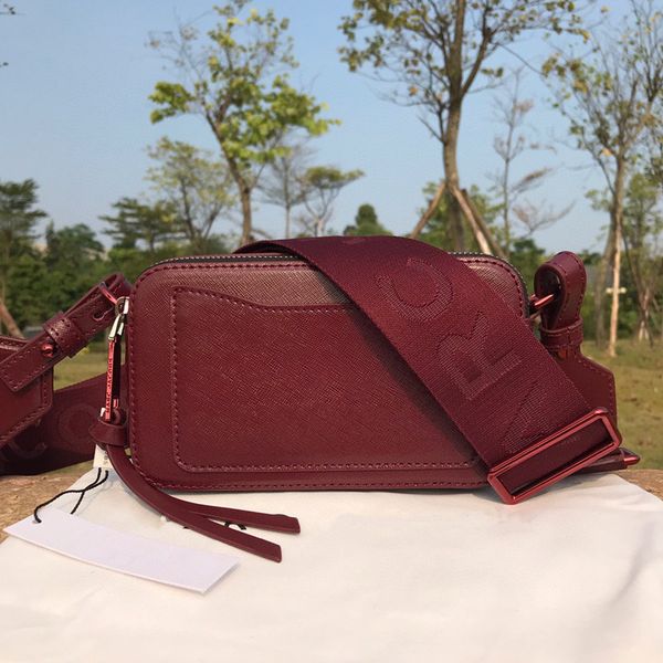 new selling light luxury women's bag 2020 bag straddle bag spring and summer star the same fashion first layer cowhide foreign style si
new selling light luxury women's bag 2020 bag straddle bag spring and summer star the same fashion first layer cowhide foreign style si