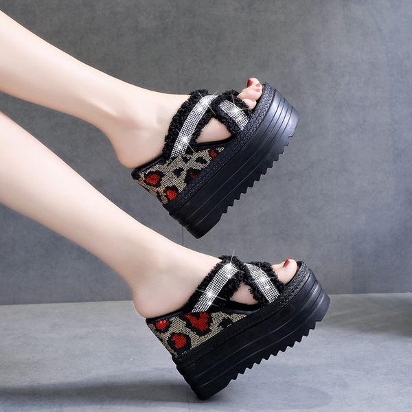 summer new fish mouth slides outer wear fashion sequins leisure thick bottom cross blingbling wedges super high (8cm-up) sexy, Black
summer new fish mouth slides outer wear fashion sequins leisure thick bottom cross blingbling wedges super high (8cm-up) sexy, Black