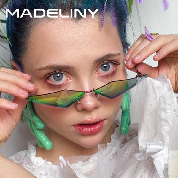 madeliny 2020 rimless triangle sunglasses women fashion alloy frame personalized color film sun glasses vintage eyeglasses ma547, White;black
madeliny 2020 rimless triangle sunglasses women fashion alloy frame personalized color film sun glasses vintage eyeglasses ma547, White;black