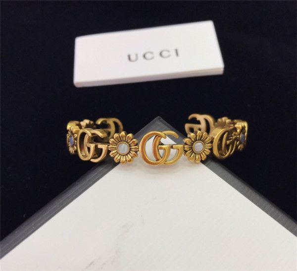 2019 new european and american retro personalized gold high-end luxury bracelet for women1, Black
2019 new european and american retro personalized gold high-end luxury bracelet for women1, Black