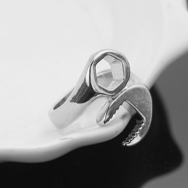 drop ship fashion cool biker mechanic wrench rings silver plated metal mens ring punk style rings for men size 8-13 hipping, Golden;silver
drop ship fashion cool biker mechanic wrench rings silver plated metal mens ring punk style rings for men size 8-13 hipping, Golden;silver