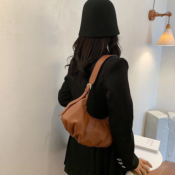 totes women leather handbags retro baguette handle bags ladies hand bag solid crossbody for shoulder
totes women leather handbags retro baguette handle bags ladies hand bag solid crossbody for shoulder