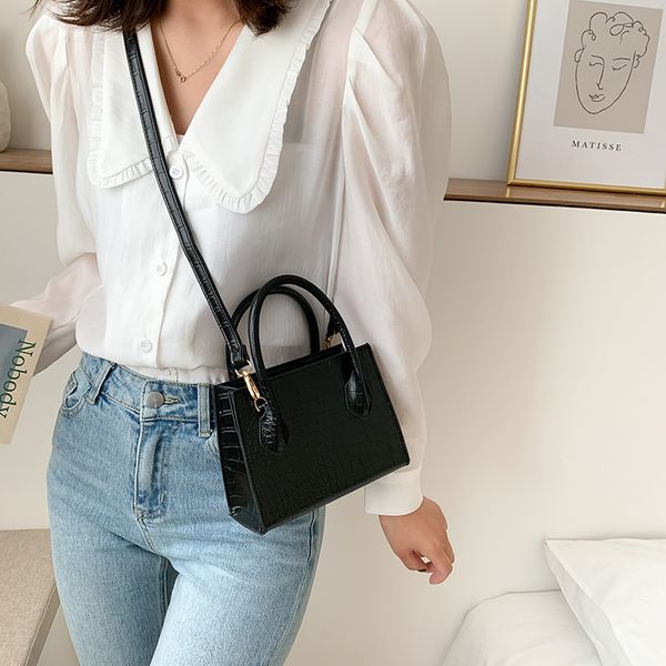 double flower alligator crocodile pattern pu leather women small shoulder totes handbags ladies fashion crossbody bags
double flower alligator crocodile pattern pu leather women small shoulder totes handbags ladies fashion crossbody bags