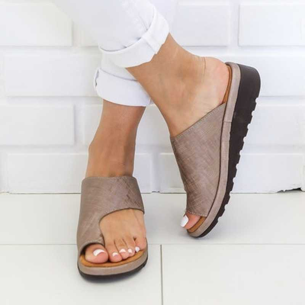 women pu leather slippers solid color soft sole casual platform slippers comfy flat outside summer wedges flip flop, Black
women pu leather slippers solid color soft sole casual platform slippers comfy flat outside summer wedges flip flop, Black