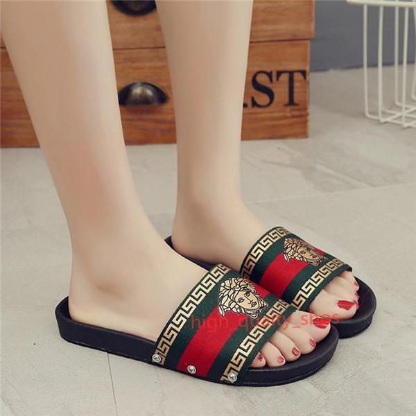 louisy vuittonsluxury designer mens womens summer rubber sandals beach slide fashion scuffs slippers indoor slippers, Black
louisy vuittonsluxury designer mens womens summer rubber sandals beach slide fashion scuffs slippers indoor slippers, Black