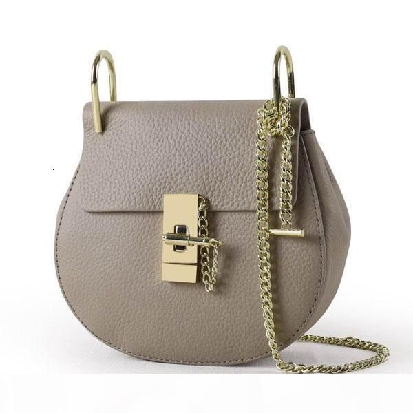 designer shoulder bags women fashion cross body bag 19x18cm mini outdoor casual bag with quality hardware
designer shoulder bags women fashion cross body bag 19x18cm mini outdoor casual bag with quality hardware