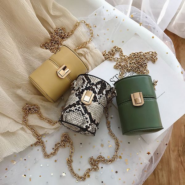 retro luxury designer snake printing bucket bag women's cylinder shoulder bags pu leather small messenger bag ladies chains
retro luxury designer snake printing bucket bag women's cylinder shoulder bags pu leather small messenger bag ladies chains