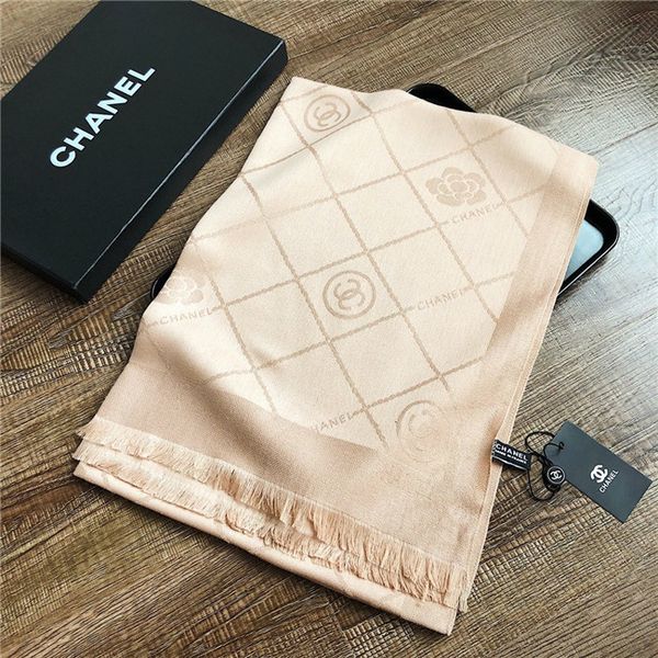 spring female luxury designer scarf silk checked handkerchief luxury echarpe fashion classic brand scarf foulard luxury echarpe, Blue;gray
spring female luxury designer scarf silk checked handkerchief luxury echarpe fashion classic brand scarf foulard luxury echarpe, Blue;gray