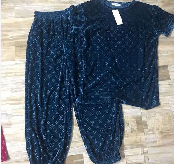 women sweat suits womens tracksuits jogger suits jacket + pants sets sporting suit print sports sets 6 lv louis vuitton, Gray
women sweat suits womens tracksuits jogger suits jacket + pants sets sporting suit print sports sets 6 lv louis vuitton, Gray
