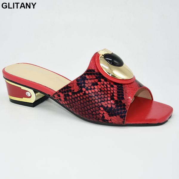 new design women bright pu leather outdoor slippers 2020 plus size 38-43 women shoes slippers summer sandals casual pumps, Black
new design women bright pu leather outdoor slippers 2020 plus size 38-43 women shoes slippers summer sandals casual pumps, Black