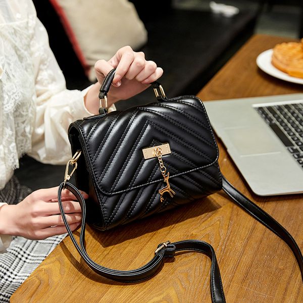 new female fashion shoulder messenger bag vintage designer pu leather crossbody bags for women luxury wild thread handbags
new female fashion shoulder messenger bag vintage designer pu leather crossbody bags for women luxury wild thread handbags