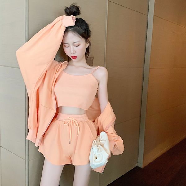 miss zuo is here ~~ casual suit women's zipper hooded coat vest coat + camisole + wide leg shorts three-piece set d4doo, Gray
miss zuo is here ~~ casual suit women's zipper hooded coat vest coat + camisole + wide leg shorts three-piece set d4doo, Gray