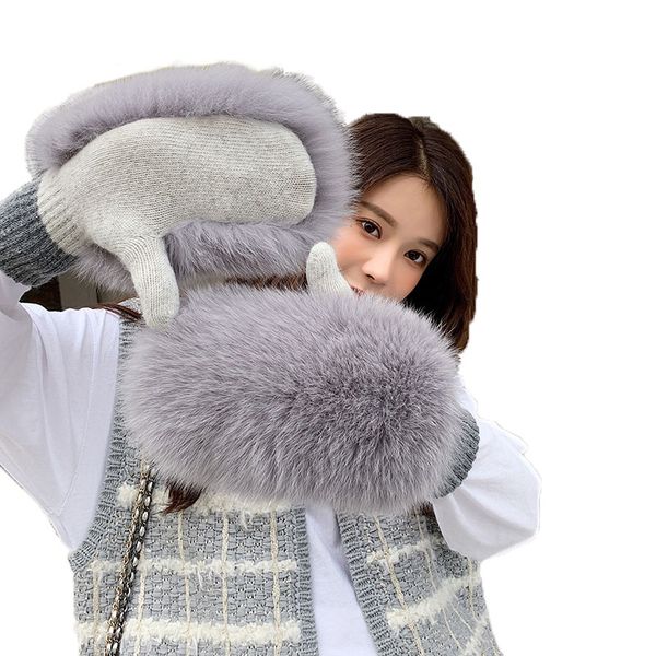 winter warm women fashion genuine fur gloves stretchable real fur mittens ladies fashion accessory, Blue;gray
winter warm women fashion genuine fur gloves stretchable real fur mittens ladies fashion accessory, Blue;gray