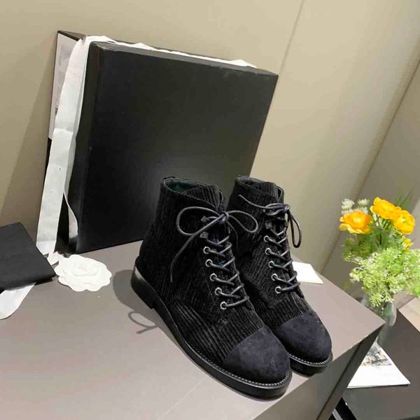 2020suede ankle boots, new winter designer martin boots, good quality designer lace-up boots, luxury female autumn boots, Black
2020suede ankle boots, new winter designer martin boots, good quality designer lace-up boots, luxury female autumn boots, Black