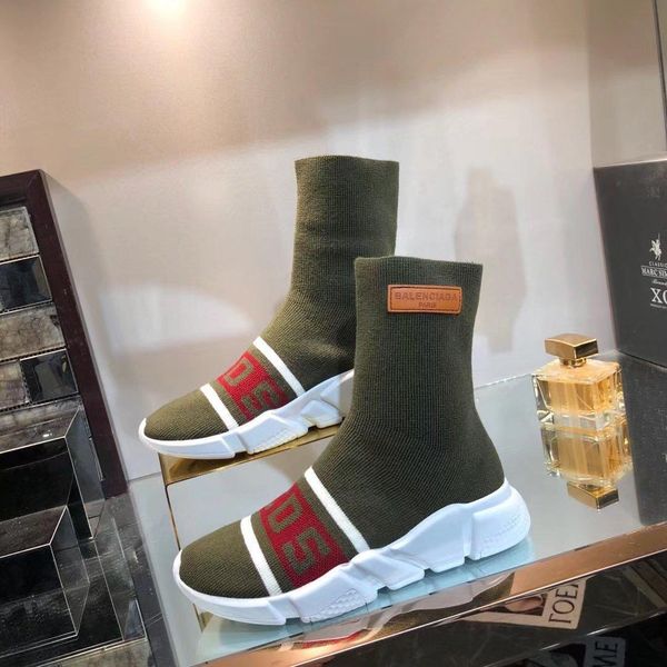 r luxury shoes, fashion knitting letters, color matching socks, boots, speed clear sole sneakers, size 35-45 (with original box
r luxury shoes, fashion knitting letters, color matching socks, boots, speed clear sole sneakers, size 35-45 (with original box