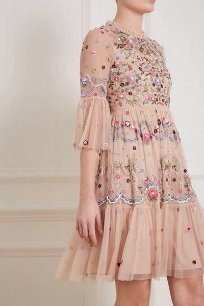 525 2019 runway dress prom fashion beads short sleeve mesh embroidery flora print womens clothes brand same style sh, Black
525 2019 runway dress prom fashion beads short sleeve mesh embroidery flora print womens clothes brand same style sh, Black