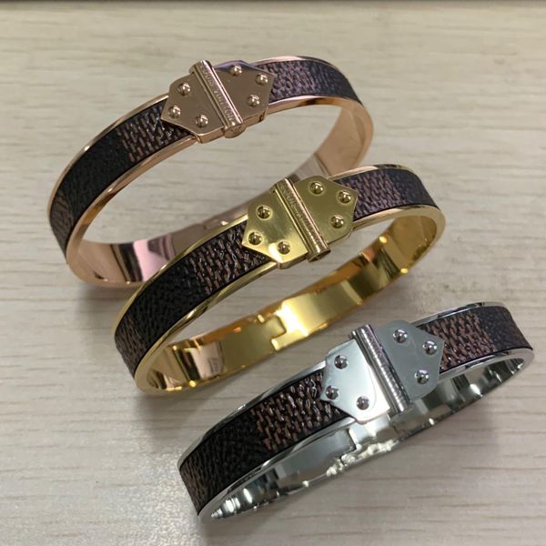 european usa 316l titanium steel 18k rose gold silver lovers leather checkers double arrow bangles bracelets for men women 19cm, Slivery;golden
european usa 316l titanium steel 18k rose gold silver lovers leather checkers double arrow bangles bracelets for men women 19cm, Slivery;golden