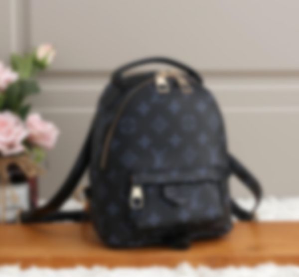 fashion small backpack outdoor simple portable brand handbag ladies leisure decompression backpack 20082020u
fashion small backpack outdoor simple portable brand handbag ladies leisure decompression backpack 20082020u