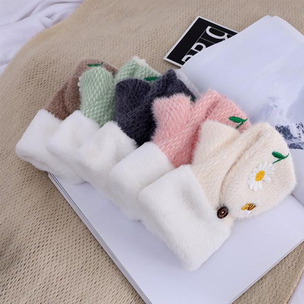 five fingers gloves autumn winter fashion women flip daisy embroidery outdoors warm plus velvet thickening half-finger protection mittens, Blue;gray
five fingers gloves autumn winter fashion women flip daisy embroidery outdoors warm plus velvet thickening half-finger protection mittens, Blue;gray