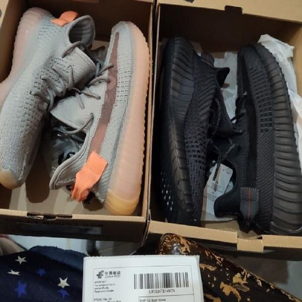 bubble wrapped with box running shoes kanye west abez men womens trainers sulfur asriel sneakers size 36-47
bubble wrapped with box running shoes kanye west abez men womens trainers sulfur asriel sneakers size 36-47