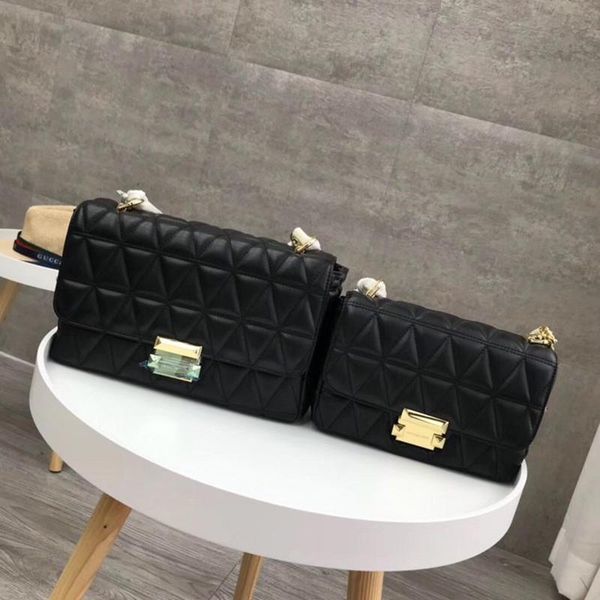 2021p luxury design ladies handbag shoulder dinner bag wild fashion leather fabric metal texture chain ladies crossbody bag n
2021p luxury design ladies handbag shoulder dinner bag wild fashion leather fabric metal texture chain ladies crossbody bag n