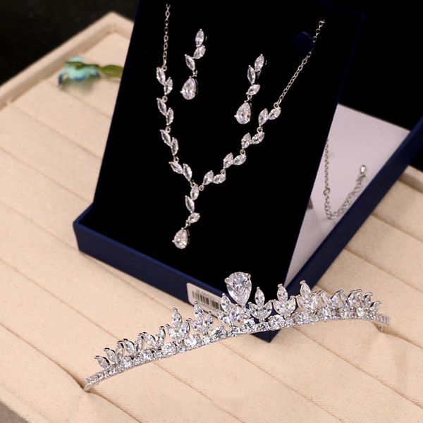 luxury banquet crystal crown accessories zircon wedding bridal necklace with earrings bridesmaid wedding ornament, Golden;silver
luxury banquet crystal crown accessories zircon wedding bridal necklace with earrings bridesmaid wedding ornament, Golden;silver
