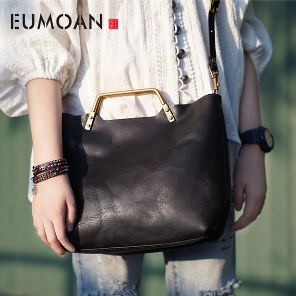 cross body eumoan the first layer of vegetable tanned leather hand-made cross-body bag, simple commuting one-shoulder bag
cross body eumoan the first layer of vegetable tanned leather hand-made cross-body bag, simple commuting one-shoulder bag