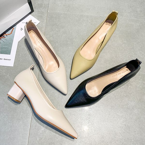 2020 women heels point toe square high heels 4.5cm solid black lemon white slip on office career super soft leather woman pumps
2020 women heels point toe square high heels 4.5cm solid black lemon white slip on office career super soft leather woman pumps