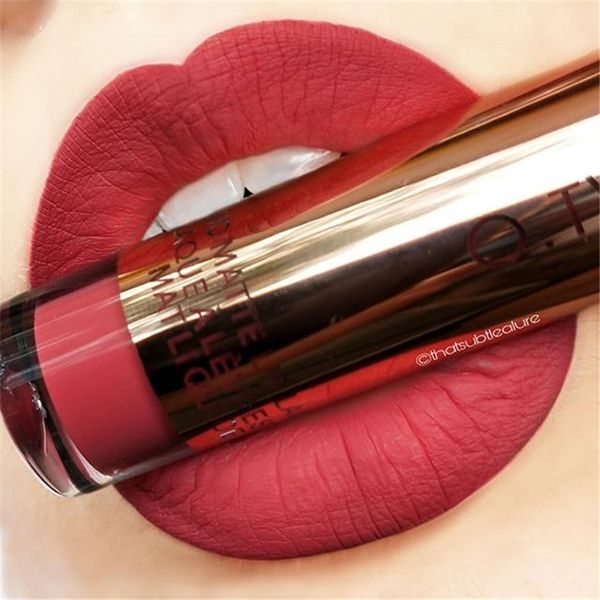 o.two.o matte lipstick liquid waterproof 24 hour lasting velvet lip gloss makeup women pigment lip tint red lips cosmetics
o.two.o matte lipstick liquid waterproof 24 hour lasting velvet lip gloss makeup women pigment lip tint red lips cosmetics