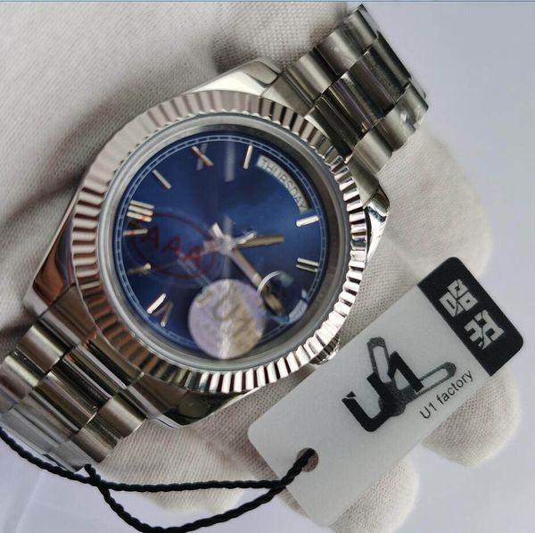 u1 factory fashion day date 41mm black dial automatic glide smooth second hand silver case blue dial scratch resistant sapphire galss, Slivery;brown
u1 factory fashion day date 41mm black dial automatic glide smooth second hand silver case blue dial scratch resistant sapphire galss, Slivery;brown
