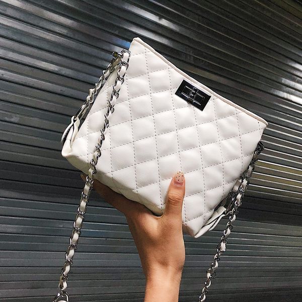 новый прибывший 2018 год мода plaid сумка высокого качества pu кожа женщины мешок простого wild tote плечо сумки crossbody мешок
новый прибывший 2018 год мода plaid сумка высокого качества pu кожа женщины мешок простого wild tote плечо сумки crossbody мешок