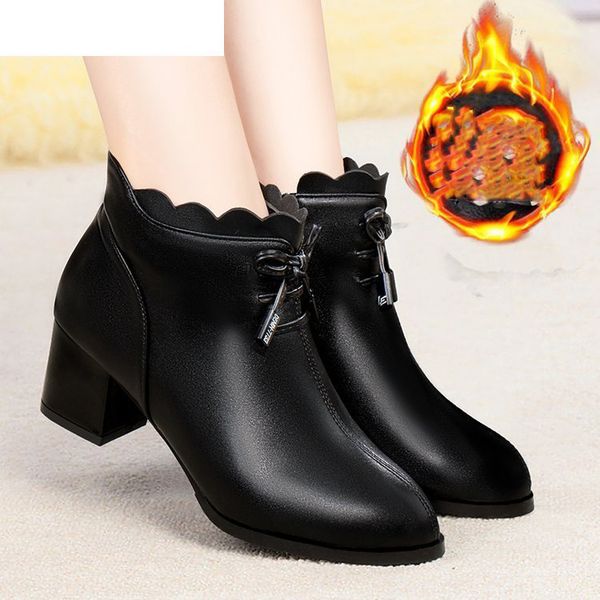 women ankle boots natural leather upper autumn and winter pointed toe thick heel fashion classic europe women shoes, Black
women ankle boots natural leather upper autumn and winter pointed toe thick heel fashion classic europe women shoes, Black