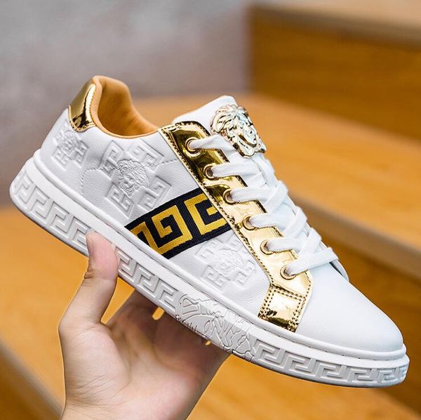 2020 latest style classic fashion design men's medusa embossing black white outdoor sports casual running shoes walking shoes sneaker
2020 latest style classic fashion design men's medusa embossing black white outdoor sports casual running shoes walking shoes sneaker