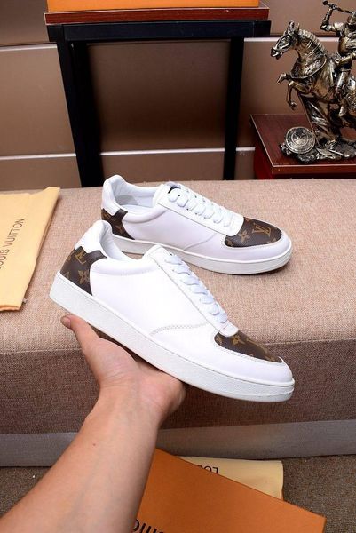 2021e limited edition high -end men 's fashion casual shoes ,comfortable breathable lace -up shoes ,a full set of original shoe box 38, Black
2021e limited edition high -end men 's fashion casual shoes ,comfortable breathable lace -up shoes ,a full set of original shoe box 38, Black